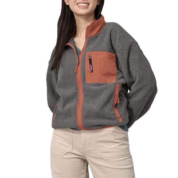 Patagonia Jackets & Blazers - ❗️$150 PATAGONIA wmns synch jacket❗️ size M❗️